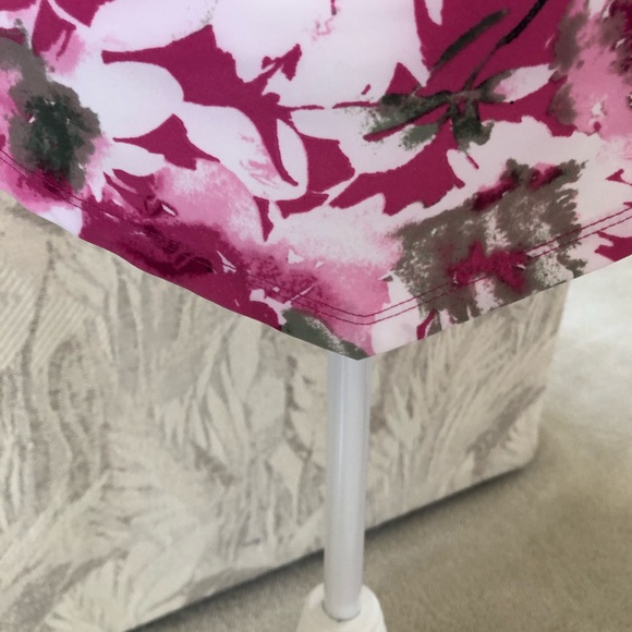 Beautiful INC top - Picture 4 of 10